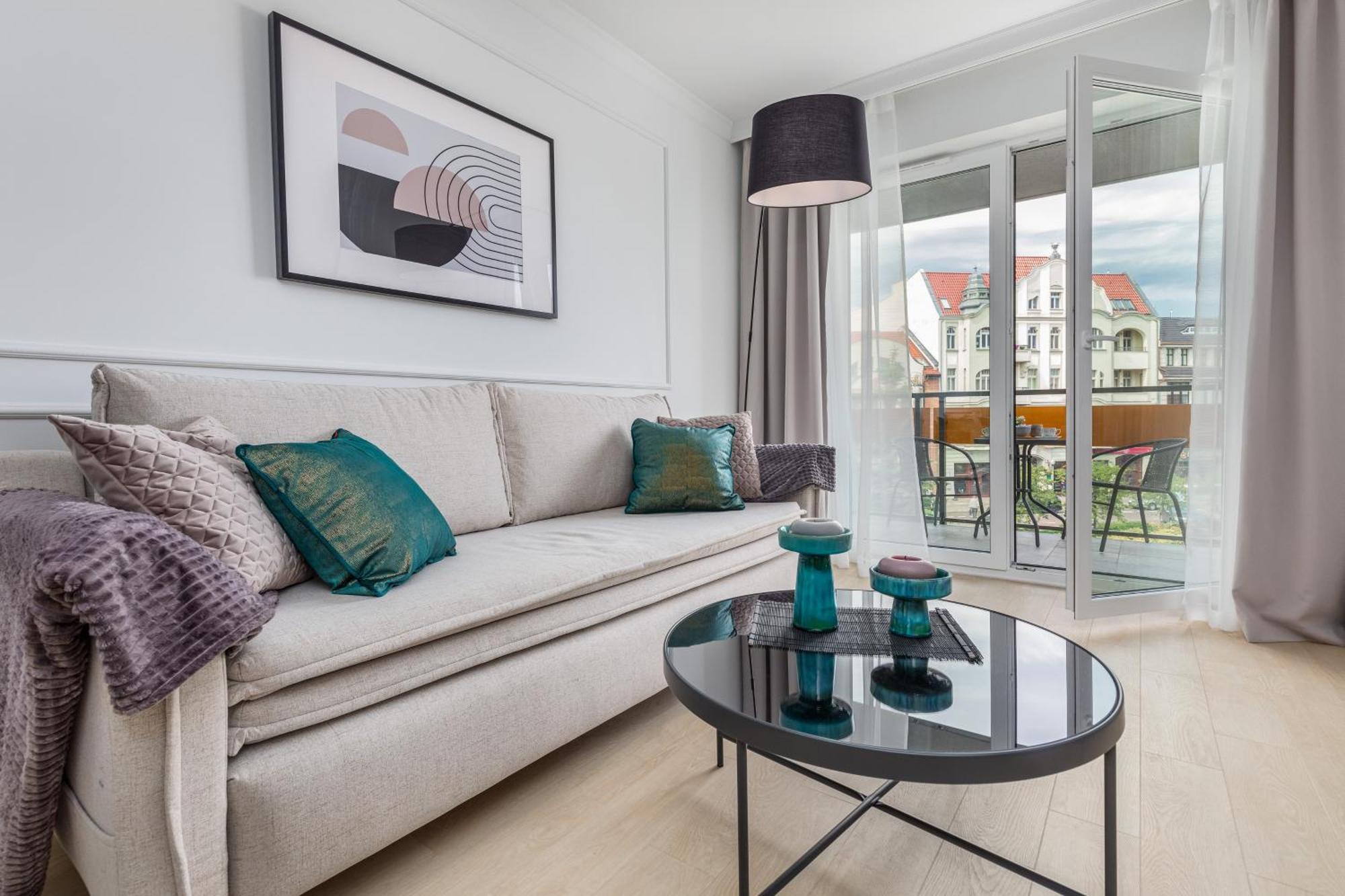 Plac Slowianski Apartments With Balcony Swinoujscie Center By Noclegi Renters Екстер'єр фото